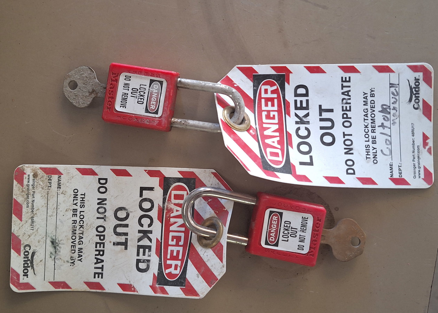 Lot of 15 Lockout / Tagout Locks & Keys