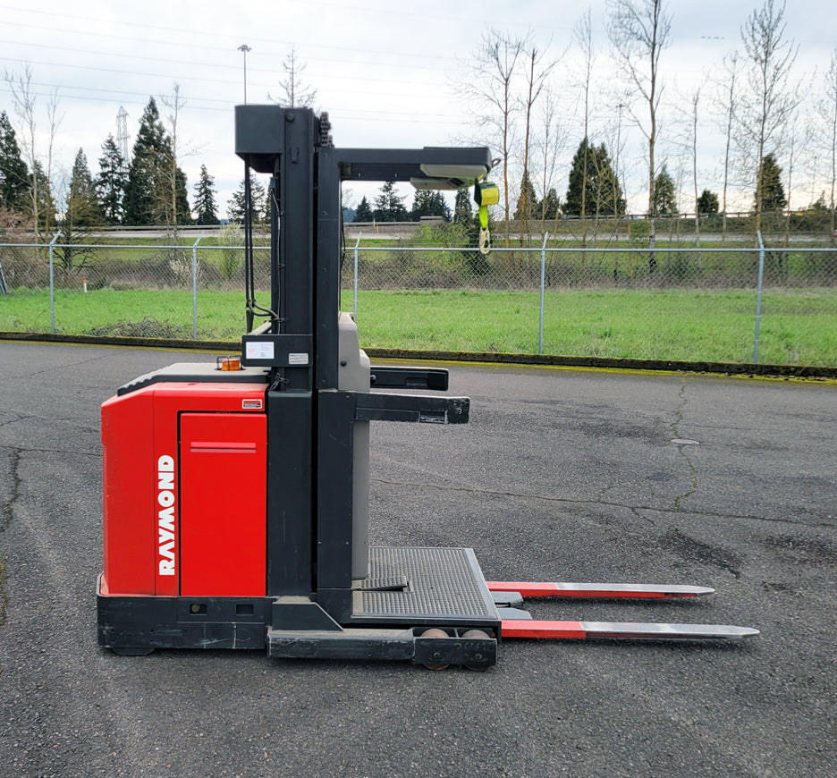 Runs Great! Raymond OPC30TT Order Picker / Forklift