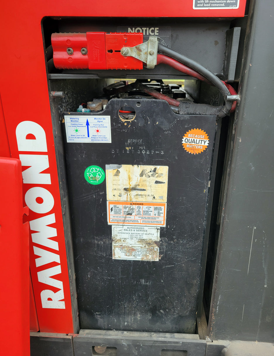 Runs Great! Raymond OPC30TT Order Picker / Forklift