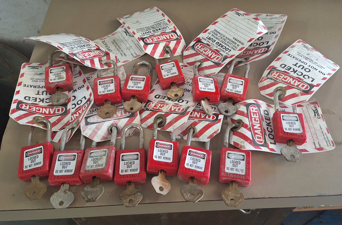 Lot of 15 Lockout / Tagout Locks & Keys