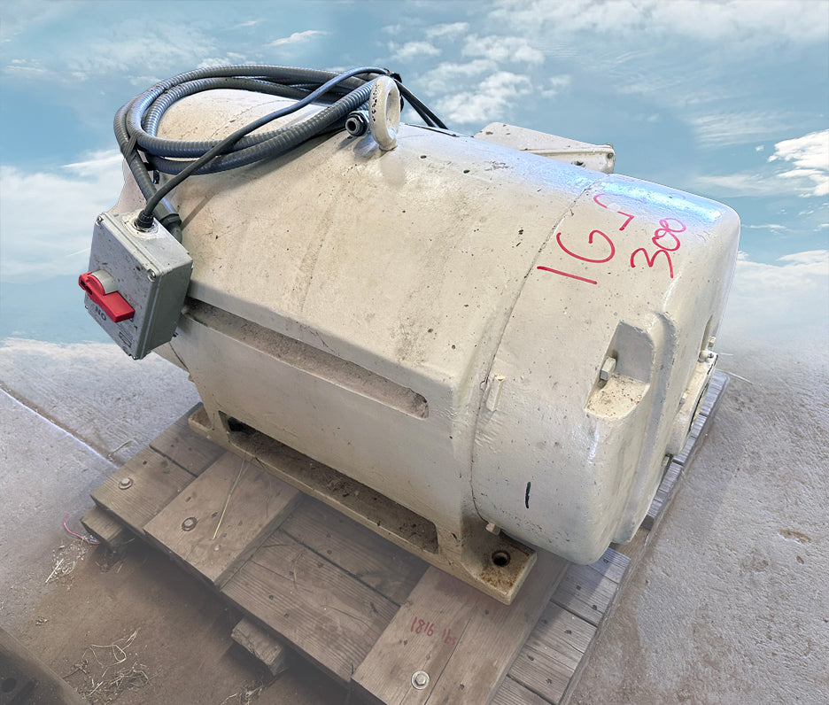 General Electric 300 HP, 460 V, 3565 RPM Induction Motor