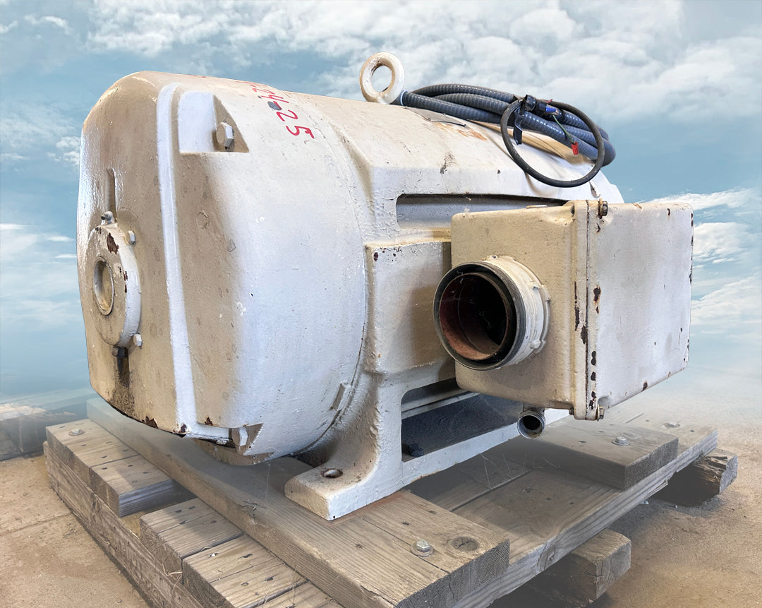 General Electric 300 HP, 460 V, 3565 RPM Induction Motor