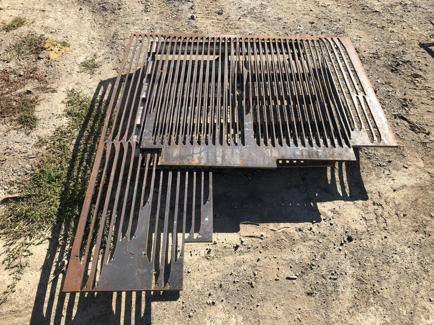 Fire-cut Steel Skeletons/Grating  |  Multiple Sizes & Designs Available