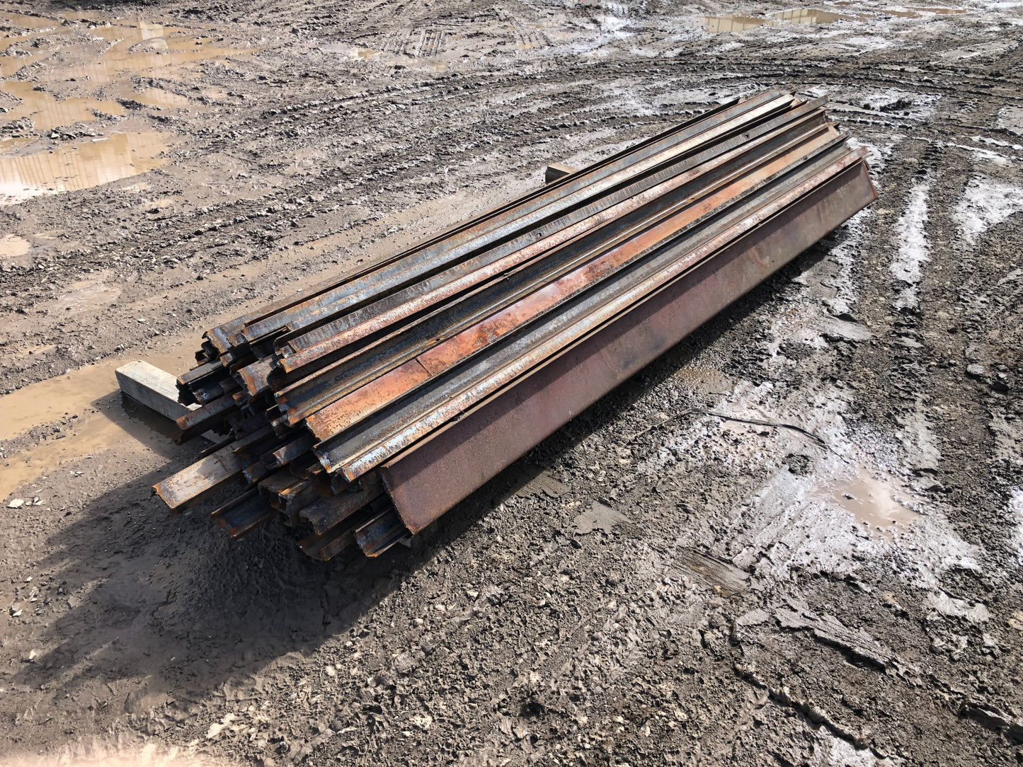 Metal Stock: Steel Pipe, Rod, Channel Iron, Angle Iron, & I-Beams
