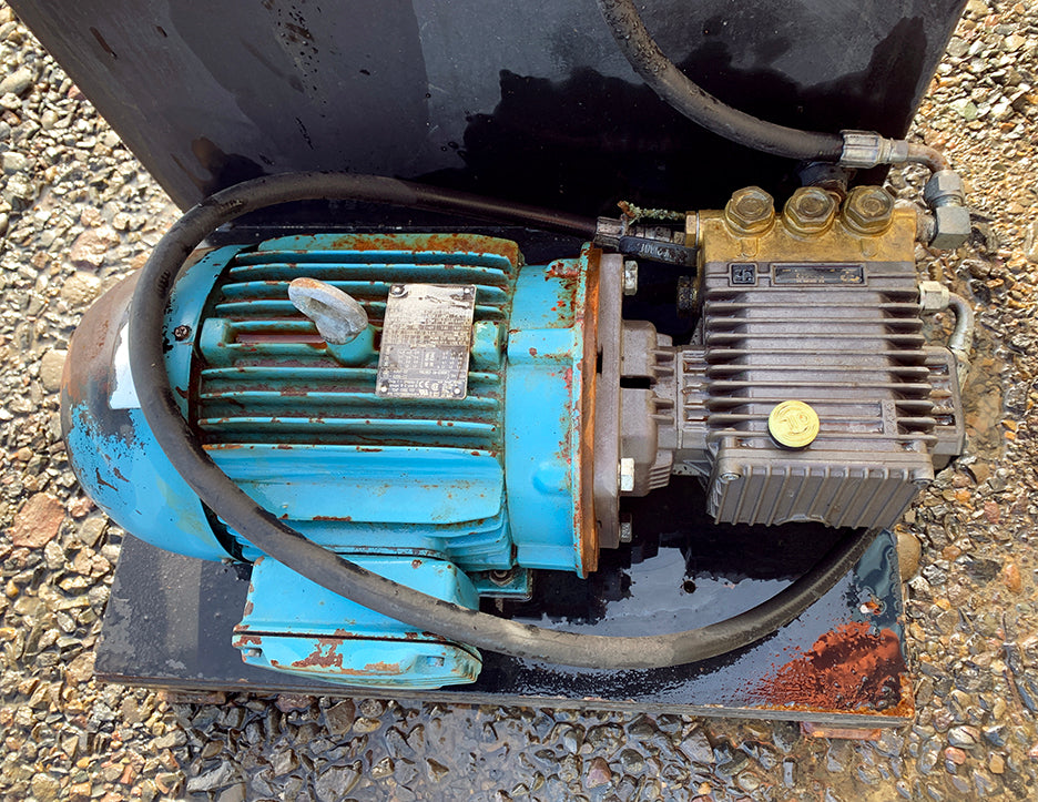 Unitrade Process Technologies Inc. Pressurized Injection Lubricator