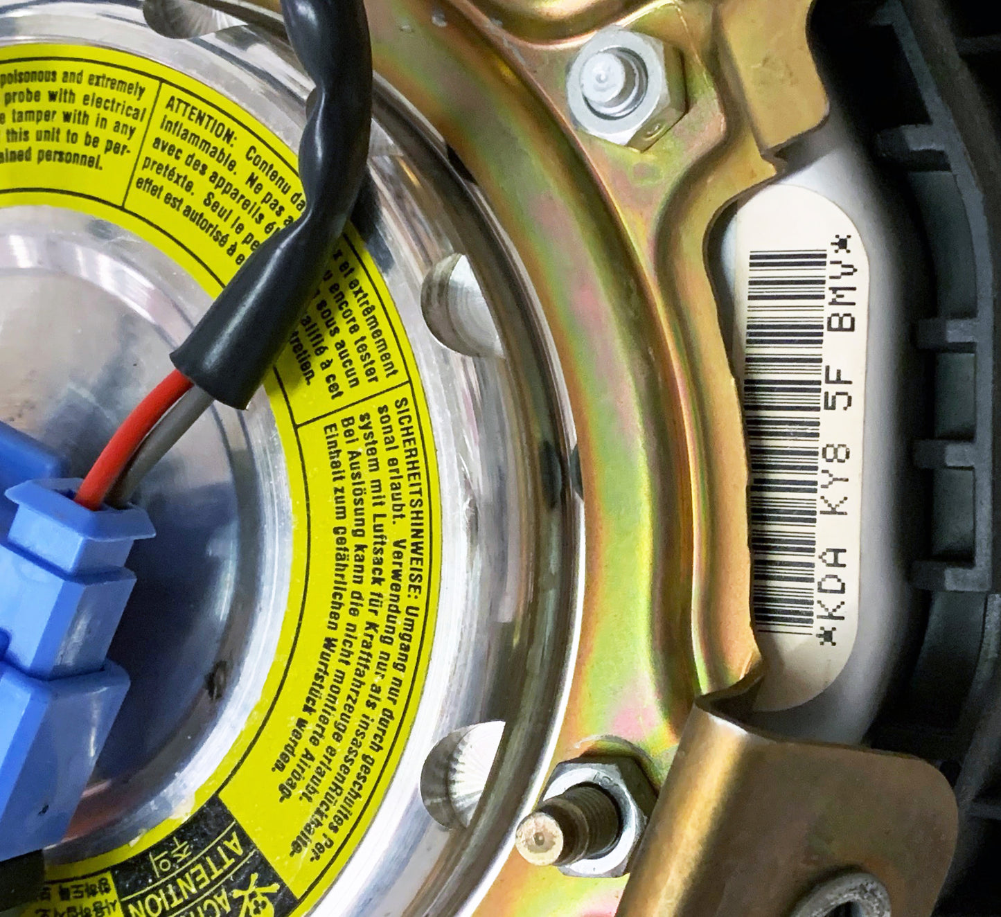 KIA 0K04L-57-K70-GRY SRS Airbag