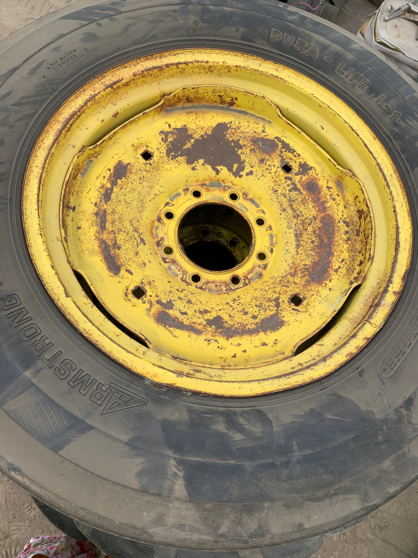 Armstrong Dura-Life I1 Tires