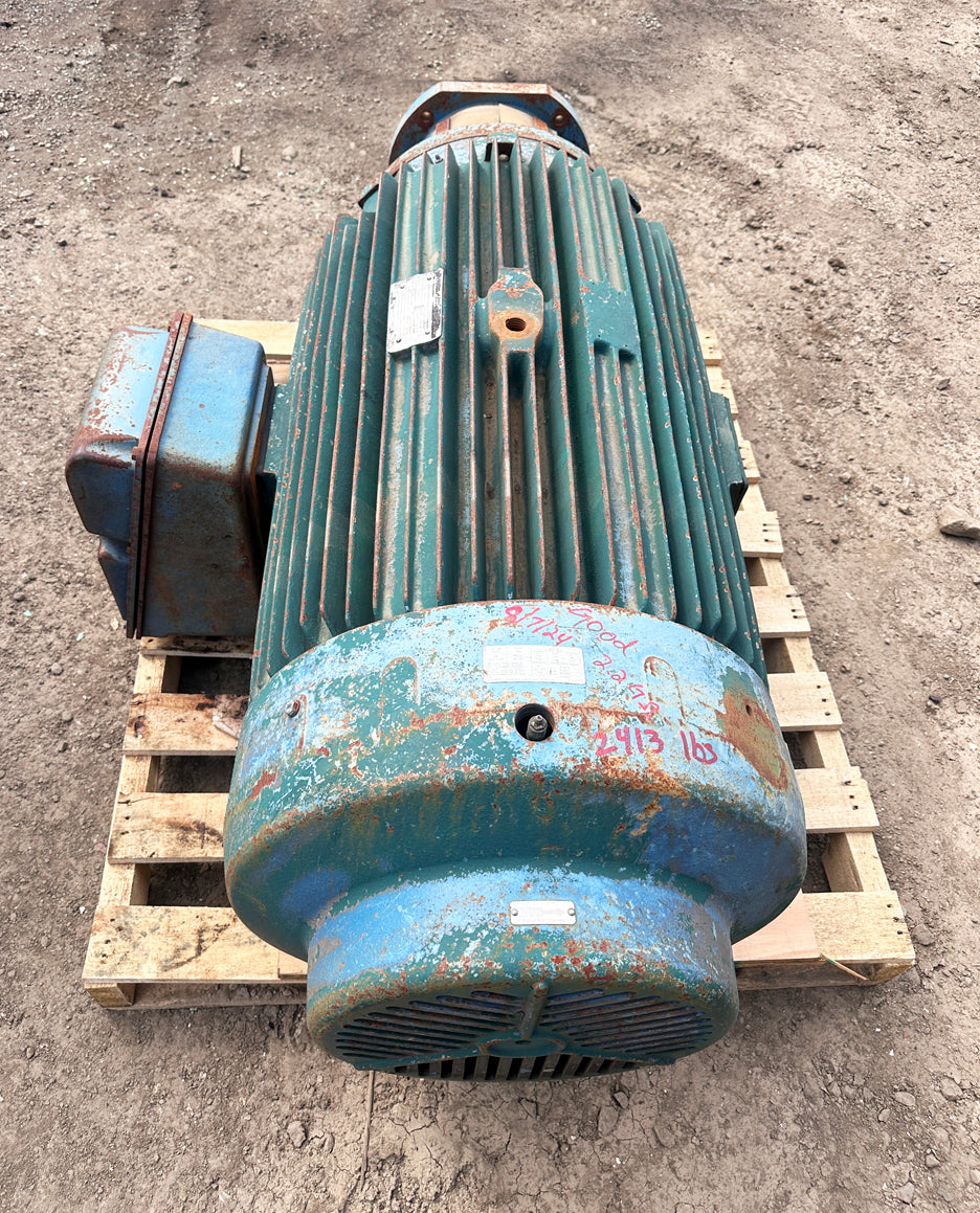 Toshiba 3J4200L1FAGDH1 3-Phase Induction Motor w/ Flanged Housing & Coupling Element