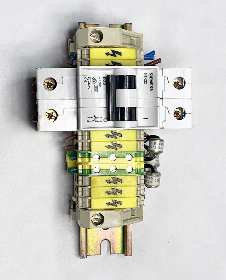 Siemens 5SX22, SRC CG31.5L, & Fuse Components on Mounting Plate