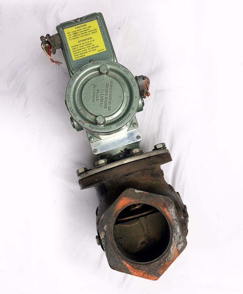 ITT General Controls Hydramotor Actuator Valve w/ Cast Iron Gate Valve