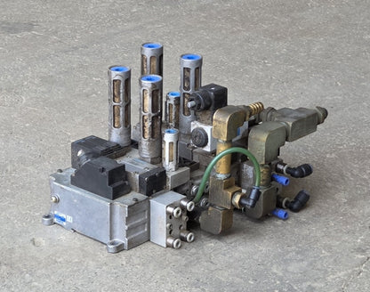 Festo Industrial Pneumatic Air Valve Manifold Assembly 24VDC