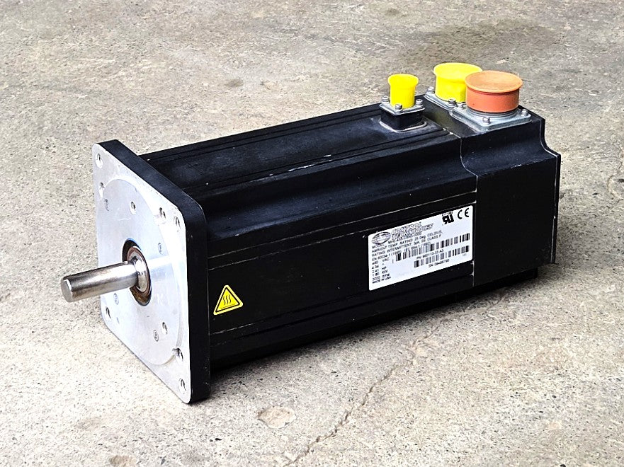  Control Techniques MHE-455-CBNS-0000 AC servo motor 460VAC 2.41HP 3000RPM black housing silver square mounting flange keyed shaft and top mounted capped connectors
