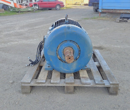 Siemens RGZEESD 200HP 460V 3-Phase 1785 RPM Motor
