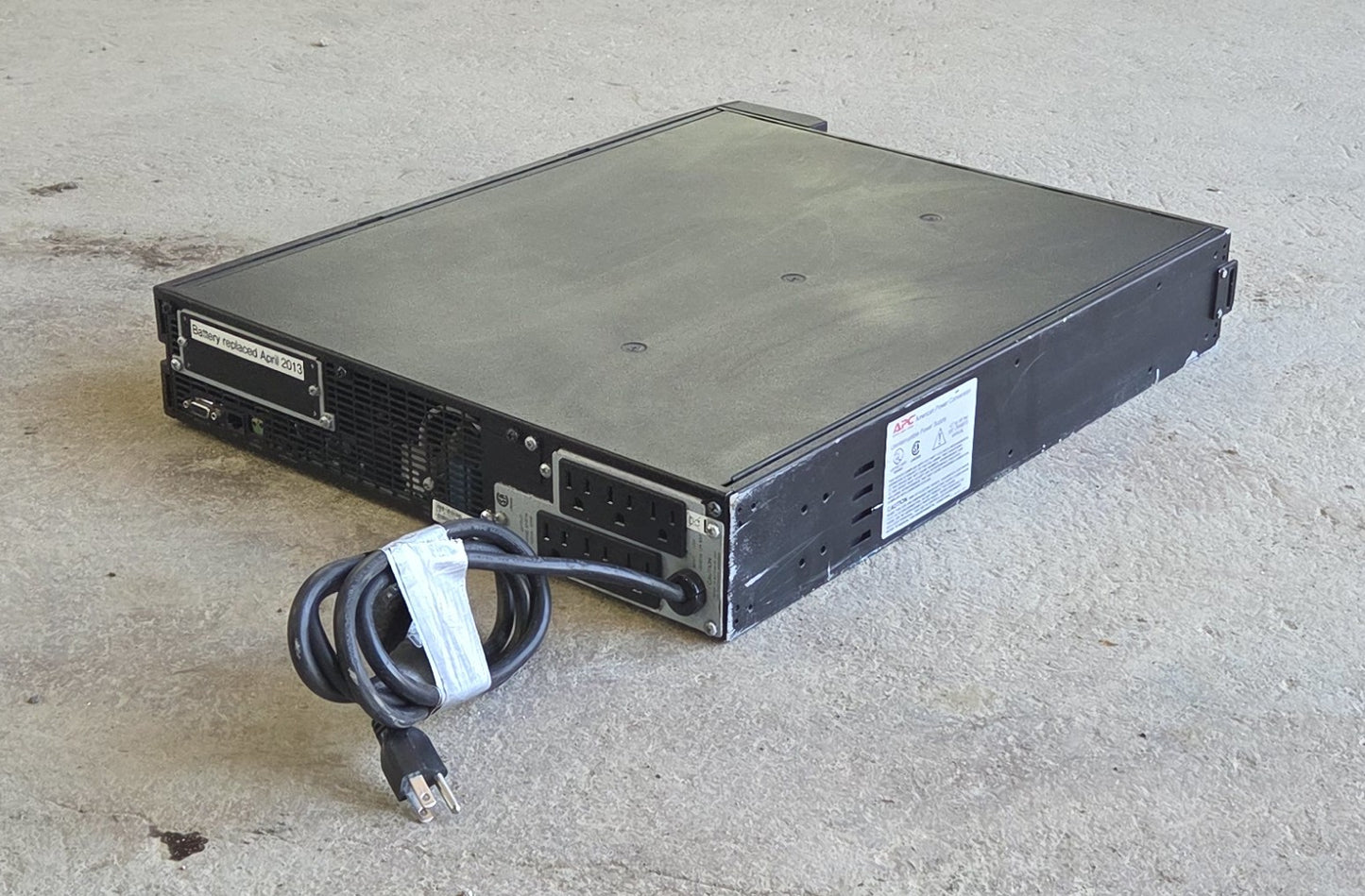 APC Smart-UPS 2U rackmount battery backup power supply