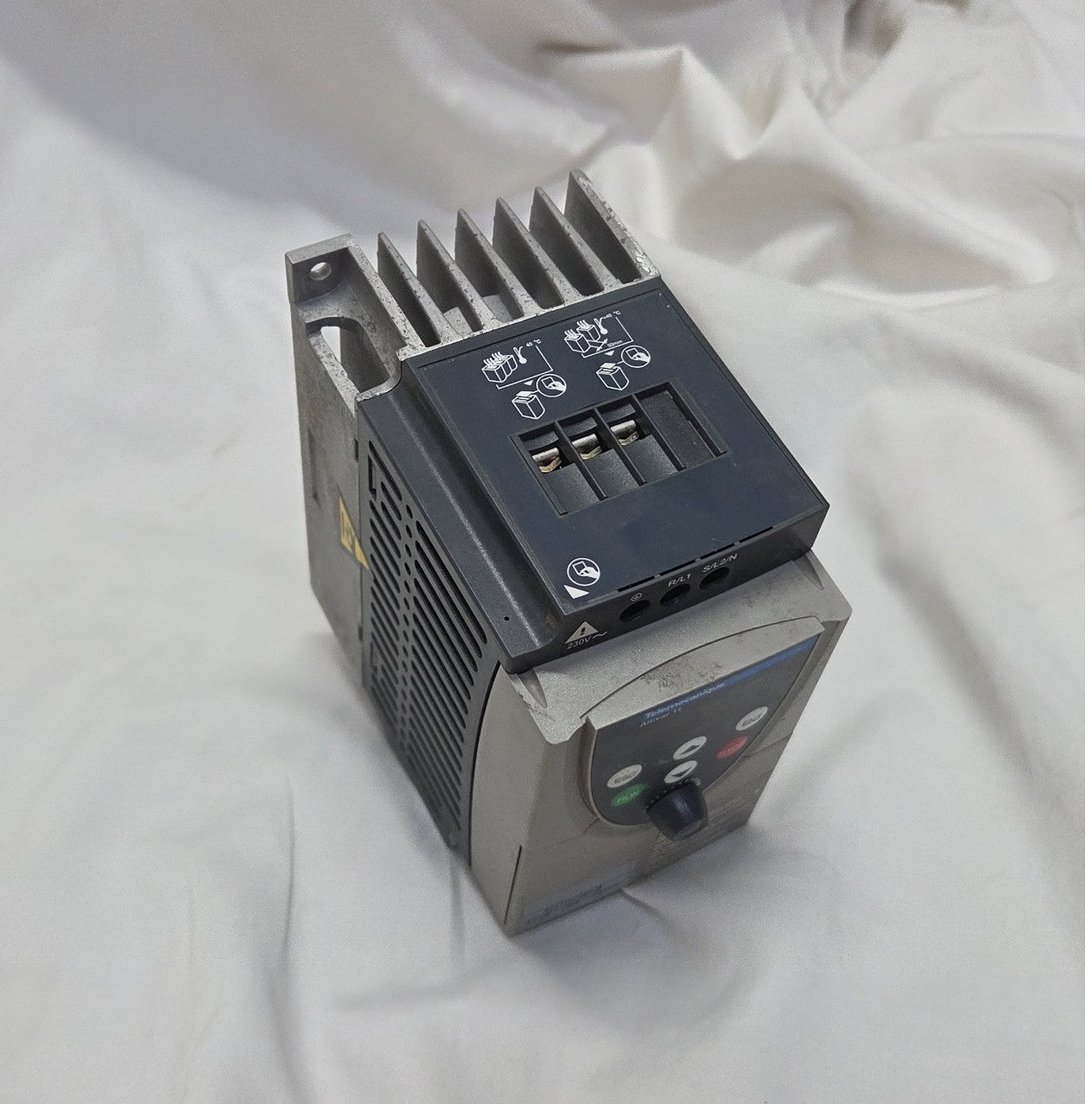 Telemecanique Altivar 11 ATV11HU09M2A Frequency Drive