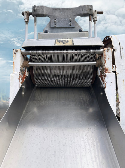 Elliott Mfg. Co. Vibrating Shaker / Dewatering Conveyor Chute