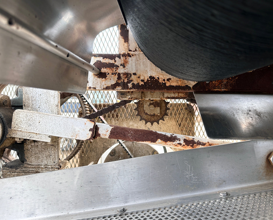 Elliott Mfg. Co. Vibrating Shaker / Dewatering Conveyor Chute