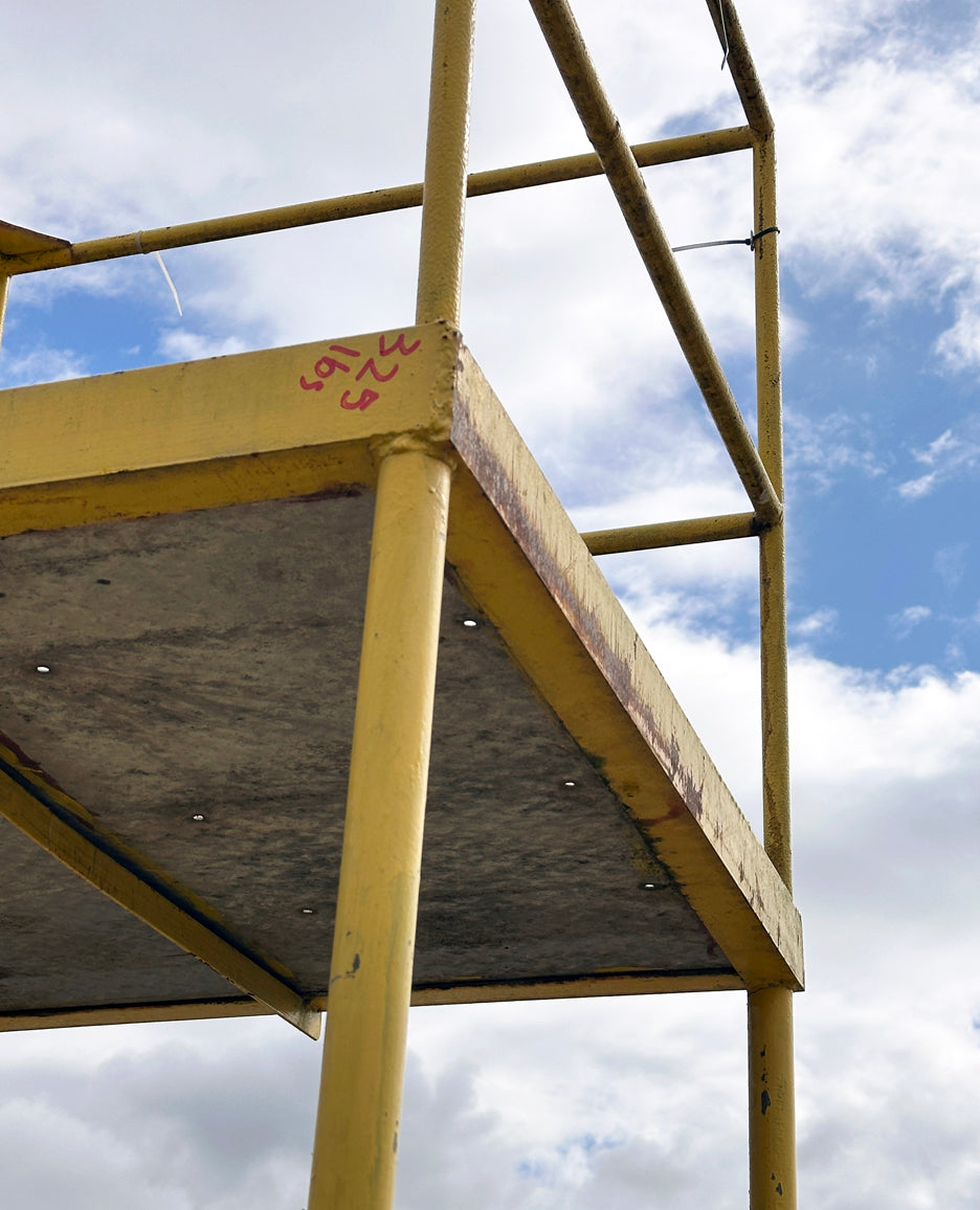 Ladder Scaffolding w/ 99" Platform Height