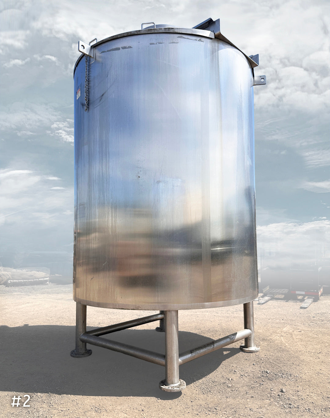 LEE Industries 1500-Gallon Vertical Jacketed Stainless Steel Mixing Tanks