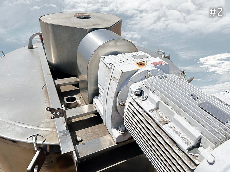 LEE Industries 1500-Gallon Vertical Jacketed Stainless Steel Mixing Tanks