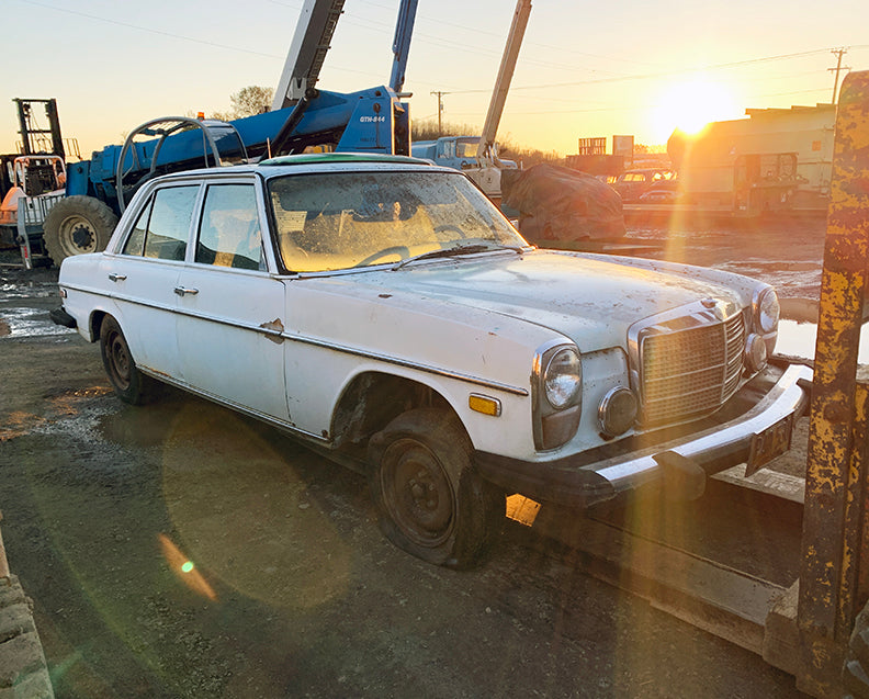 For PARTS ~ 1975 Mercedes-Benz 300D