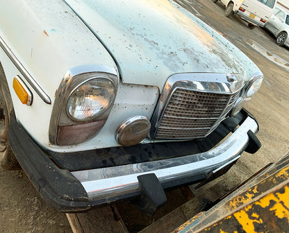 For PARTS ~ 1975 Mercedes-Benz 300D