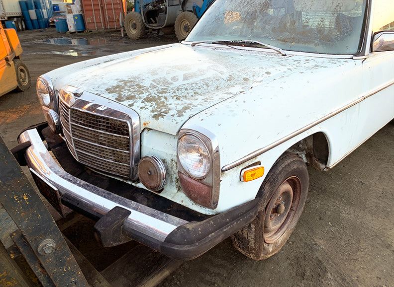 For PARTS ~ 1975 Mercedes-Benz 300D