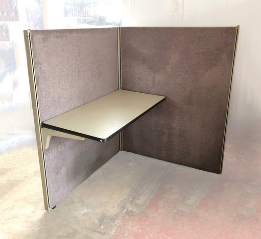 Herman-Miller 2-Sided Cubicle w/ Desk