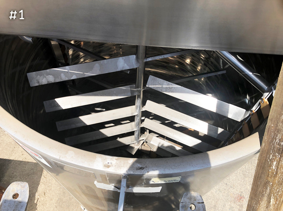 LEE Industries 1500-Gallon Vertical Jacketed Stainless Steel Mixing Tanks