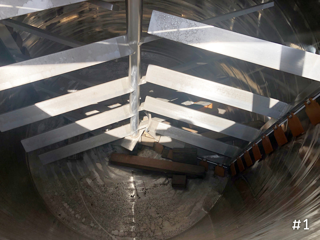 LEE Industries 1500-Gallon Vertical Jacketed Stainless Steel Mixing Tanks