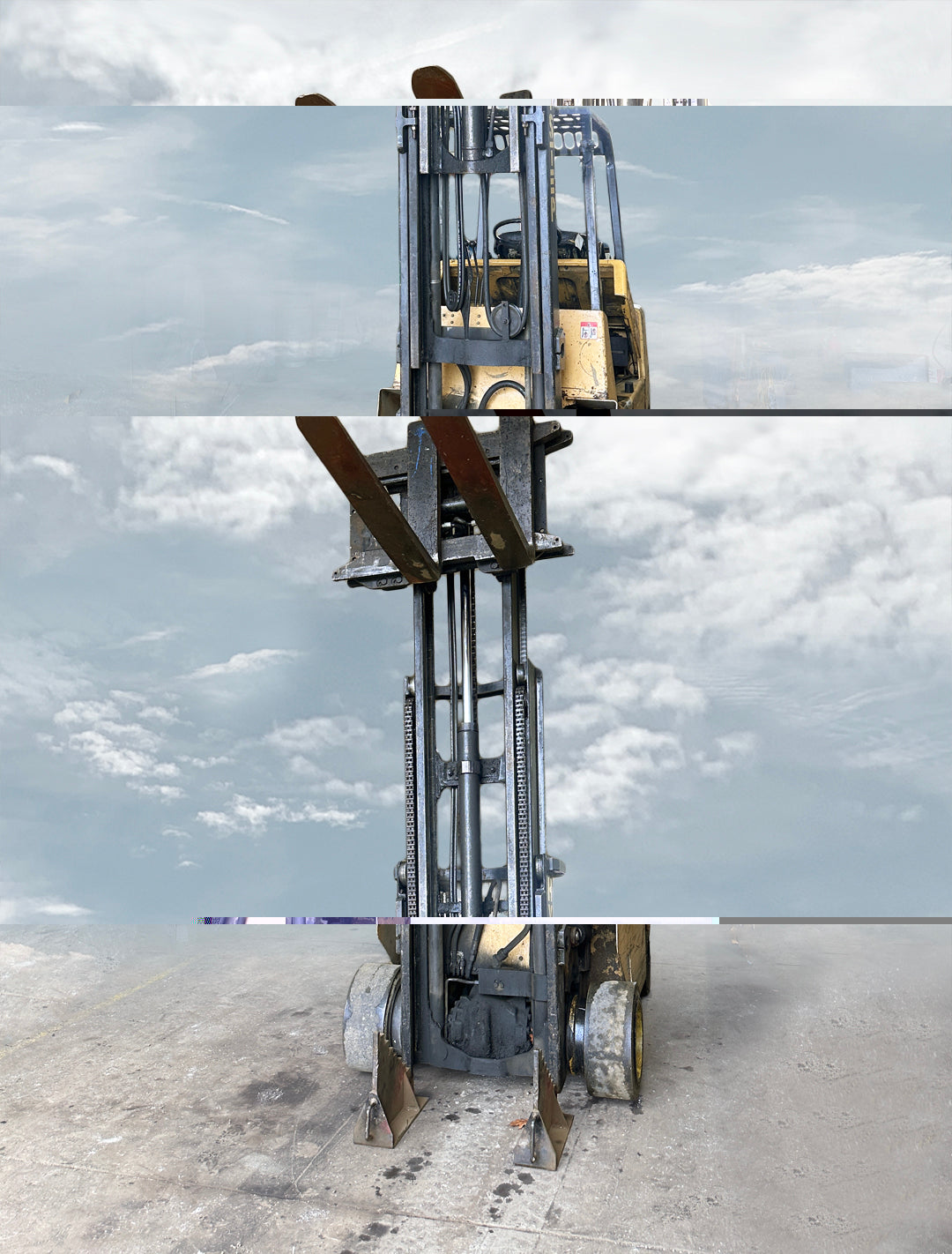 Hyster 3-Stage Mast with Forks