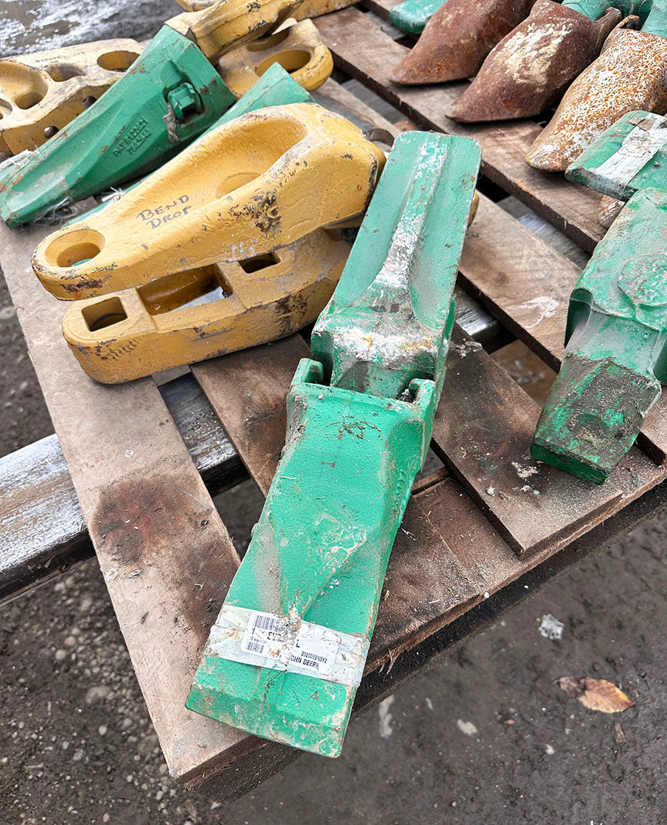 CAT / ESCO [John Deere] Bucket Teeth, Adapters, & Armor