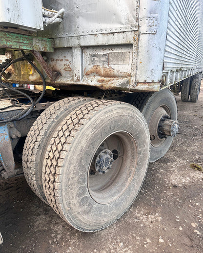 Freuhauf Dry Van / Trailer