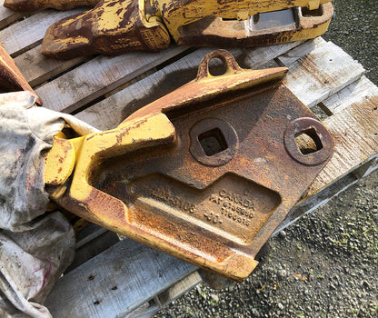 CAT / ESCO [John Deere] Bucket Teeth, Adapters, & Armor