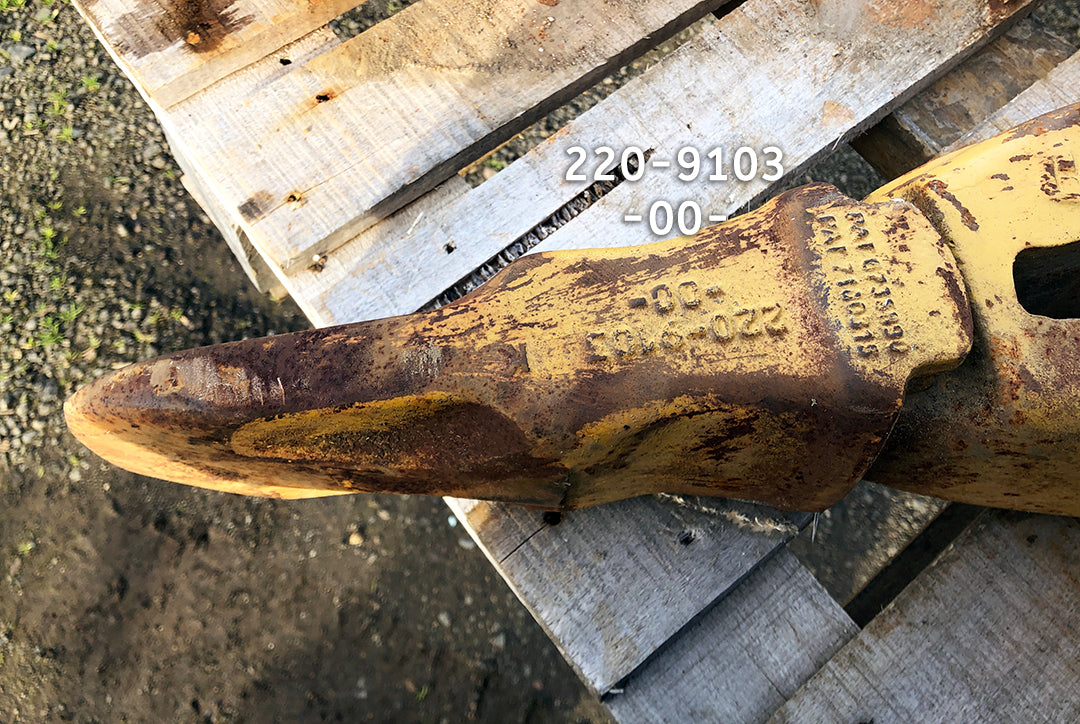 CAT / ESCO [John Deere] Bucket Teeth, Adapters, & Armor