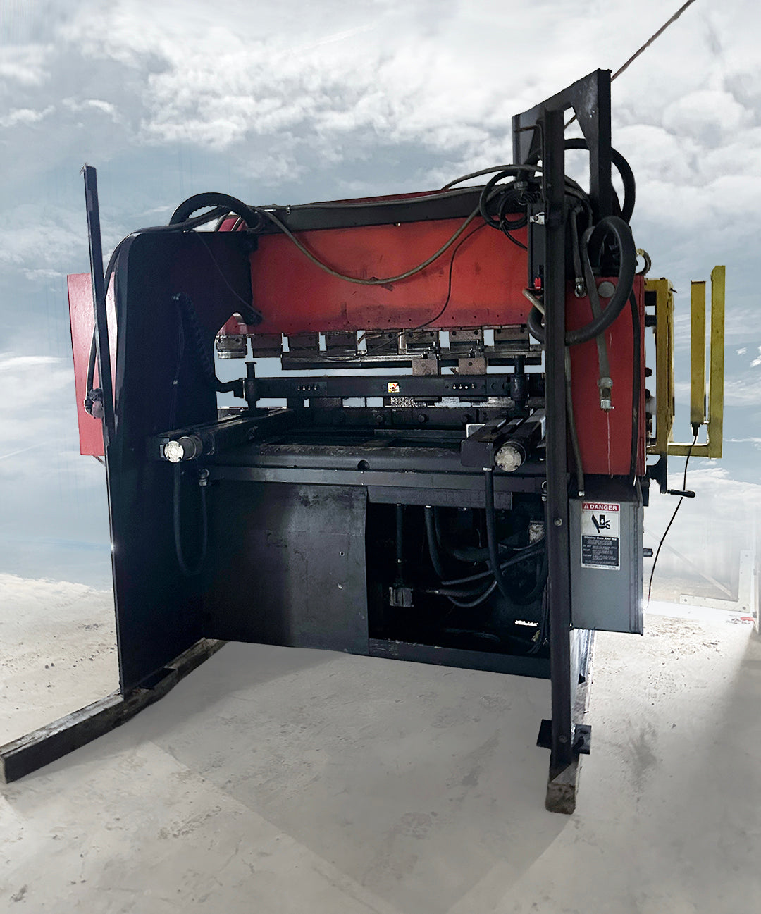 AMADA 55-Ton Hydraulic Press Brake ~ Model #RG-50