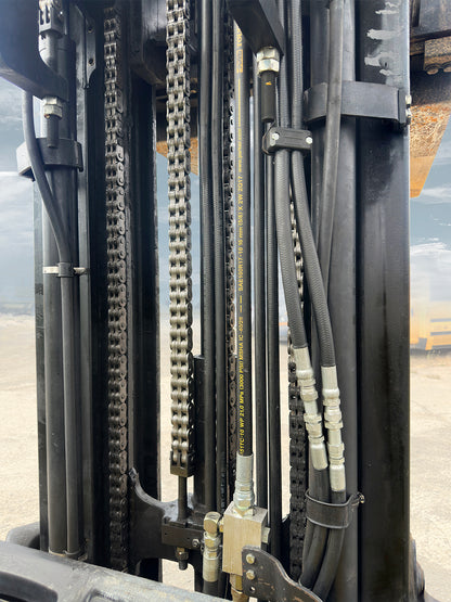 Hyster S80XM-BCS 8000 lb LP gas cushion tire forklift mast carriage hydraulic hose routing and chain mechanism.