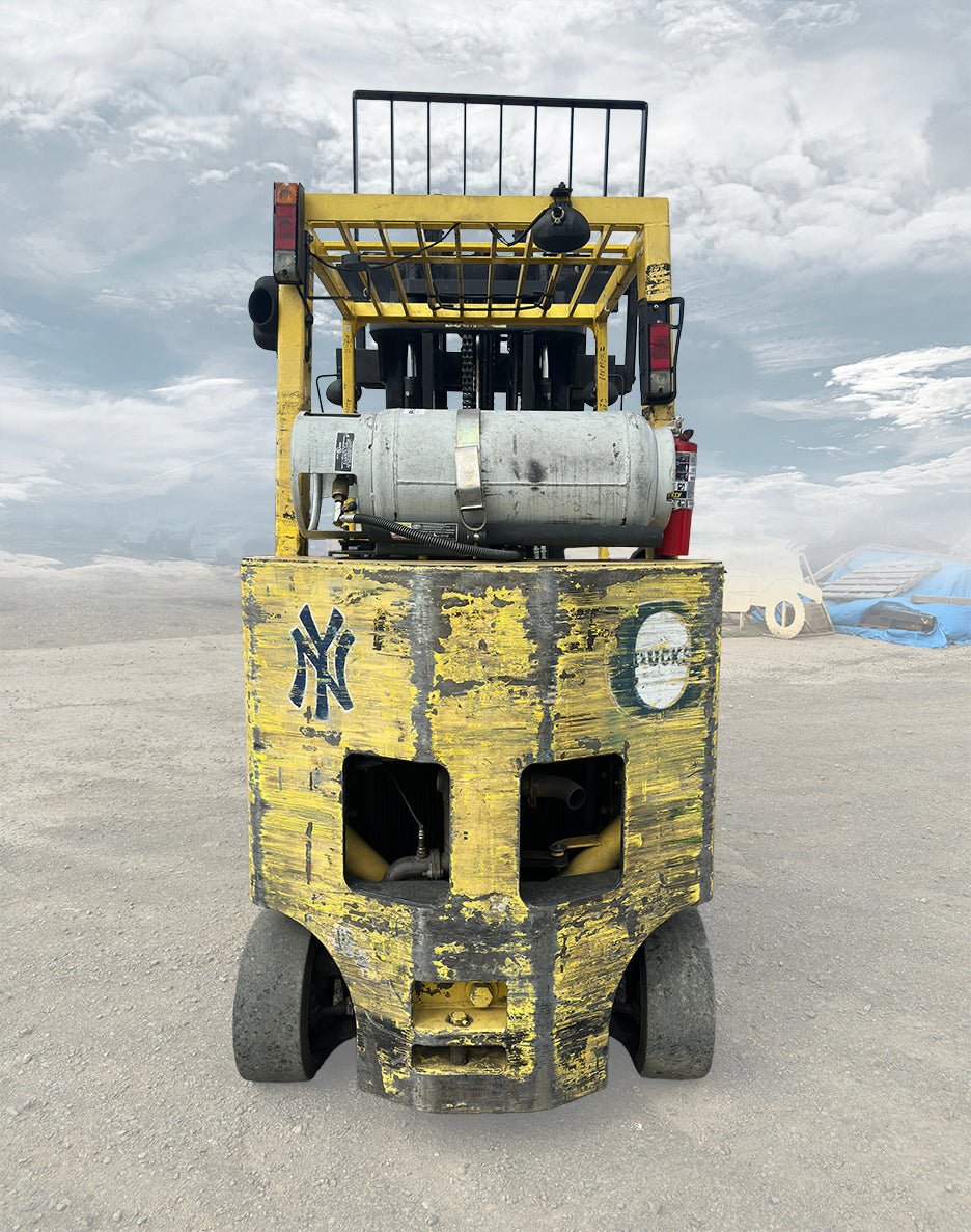 Hyster S80XM-BCS 8000 lb LP gas cushion tire forklift rear counterweight LP propane tank bracket mounting.