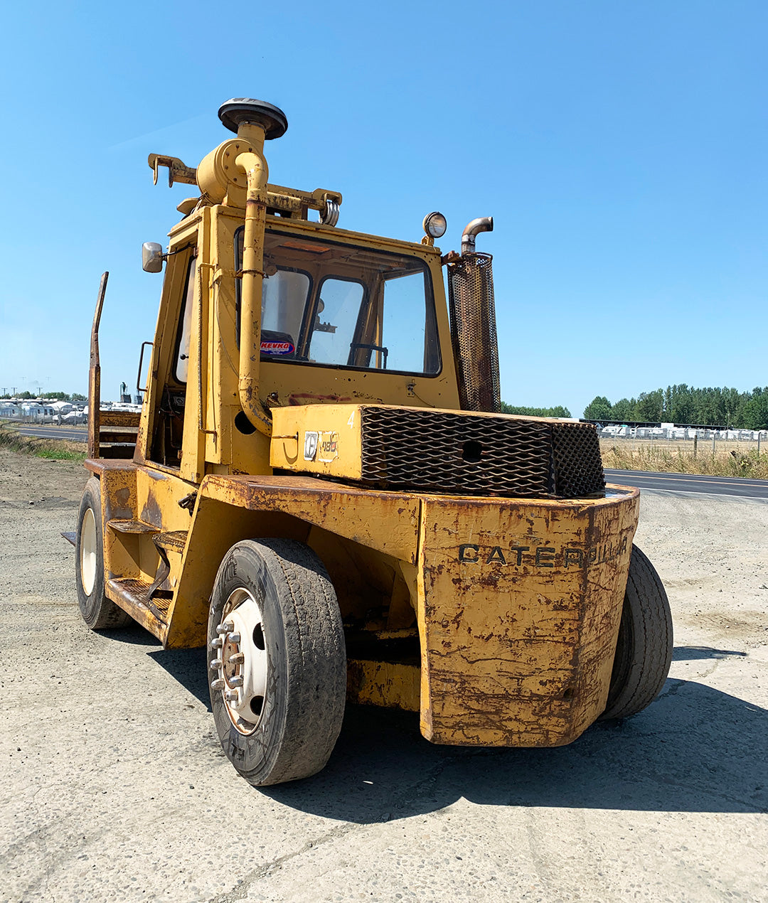 Caterpillar V180 Forklift