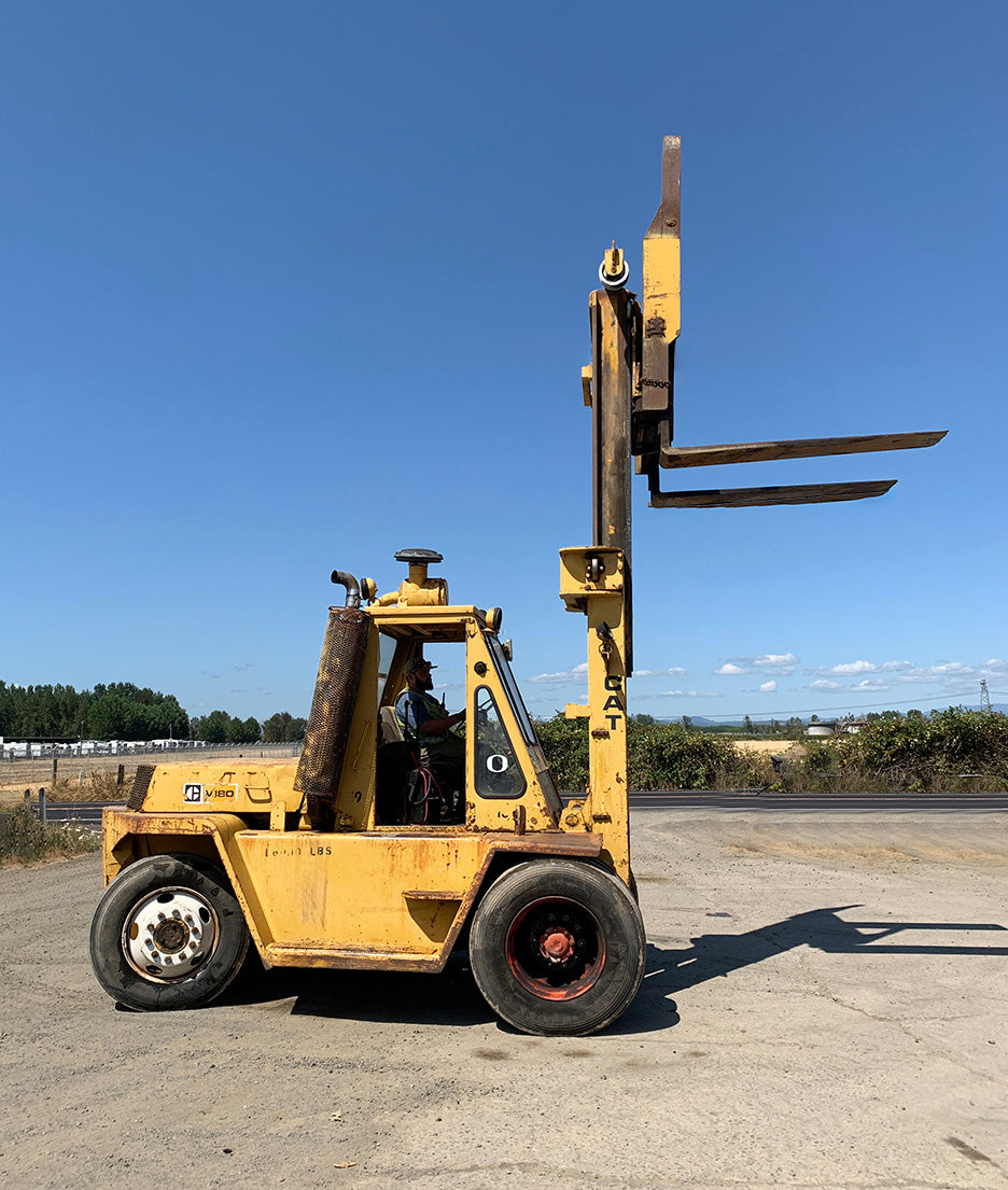 Caterpillar V180 Forklift