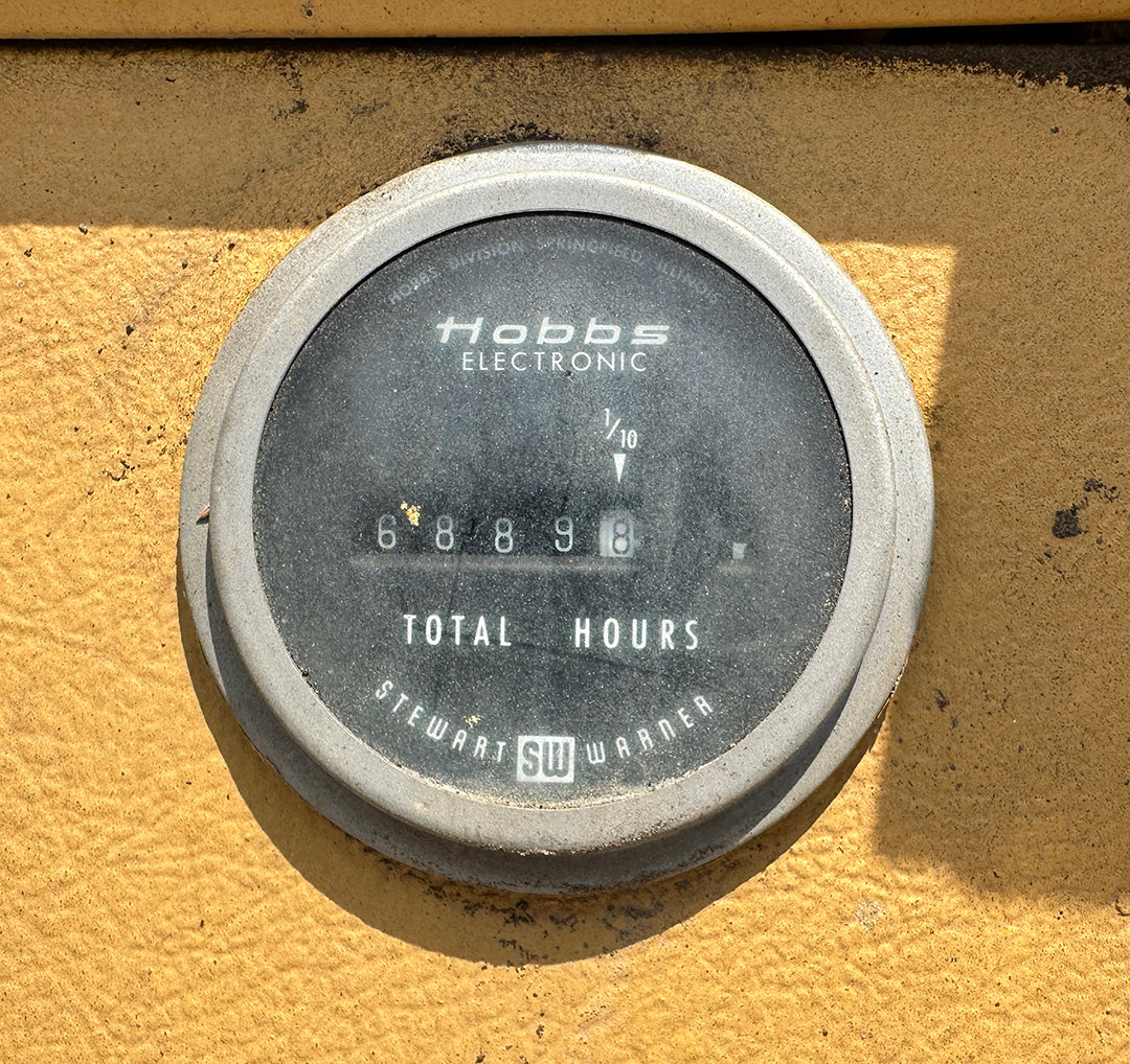 Hyster Challenger Forklift w/ 6-Cylinder Continental Engine & Manual Transmission