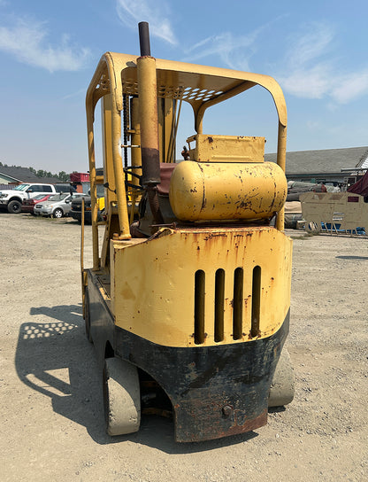 Hyster Challenger Forklift w/ 6-Cylinder Continental Engine & Manual Transmission