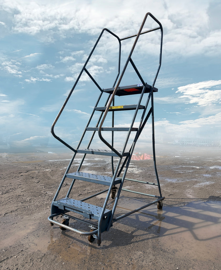6-Step Portable Staircase / Ladder