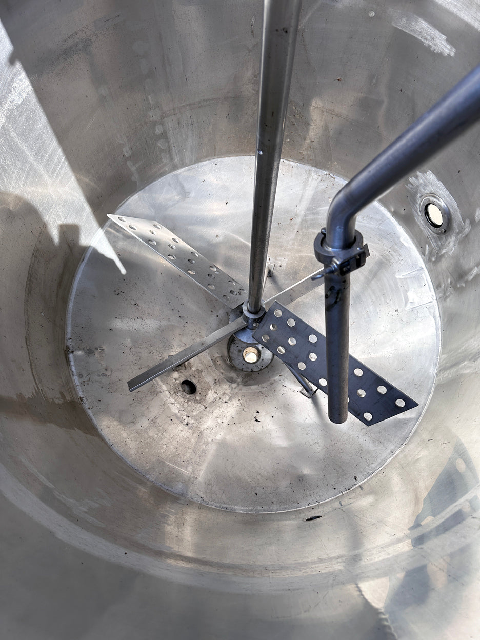 1000 Gallon Food-Grade Stainless Steel Cone-Bottom Mixing Tank