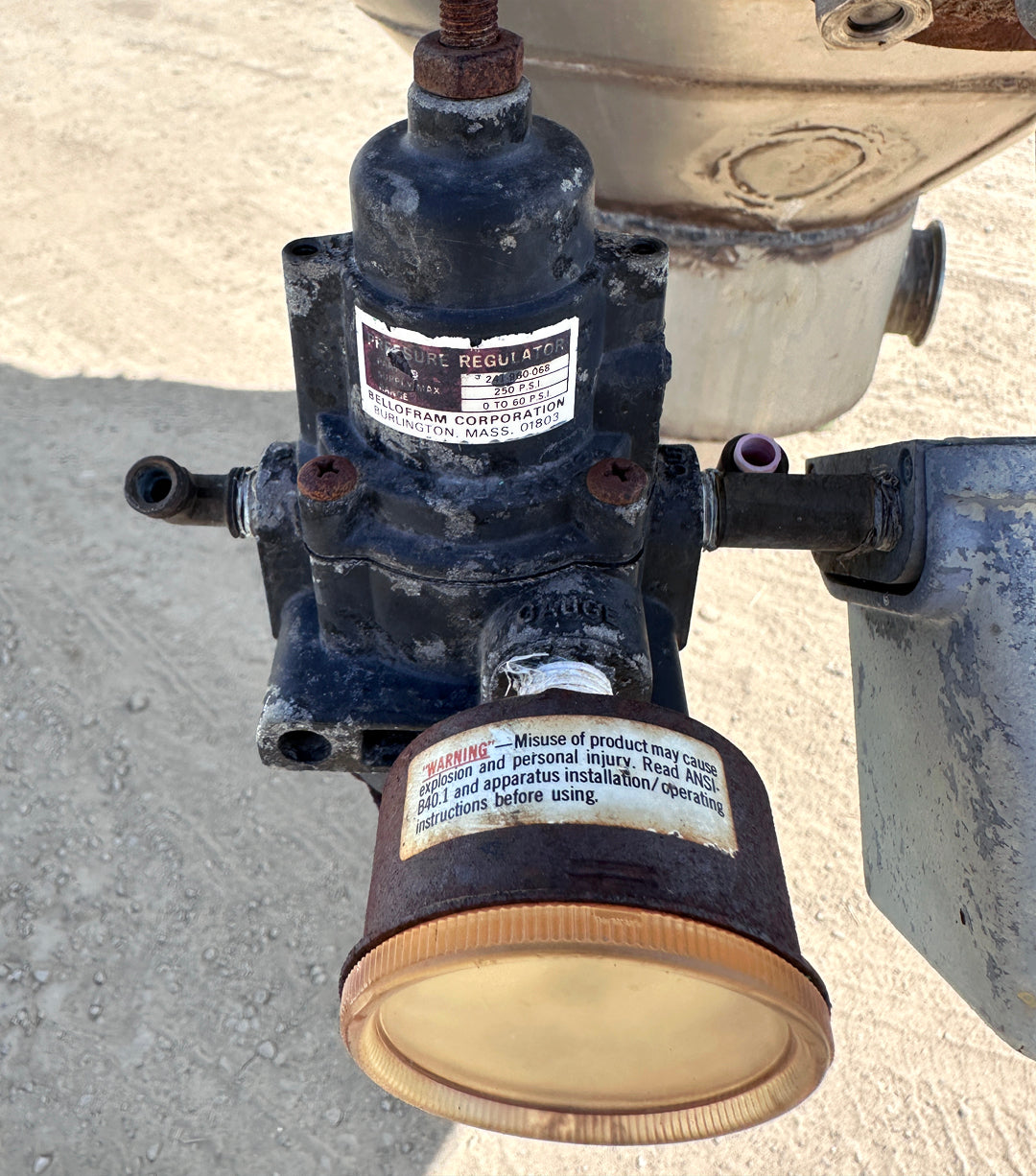 1000 Gallon Food-Grade Stainless Steel Cone-Bottom Mixing Tank