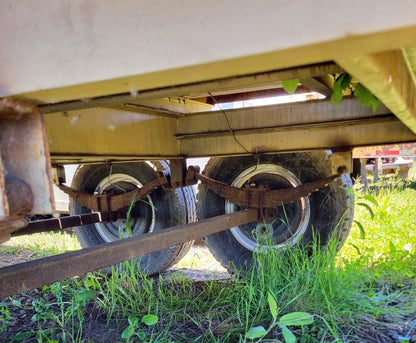Heavy-Duty 20'8" x 96" Tandem Axle Gooseneck Trailer