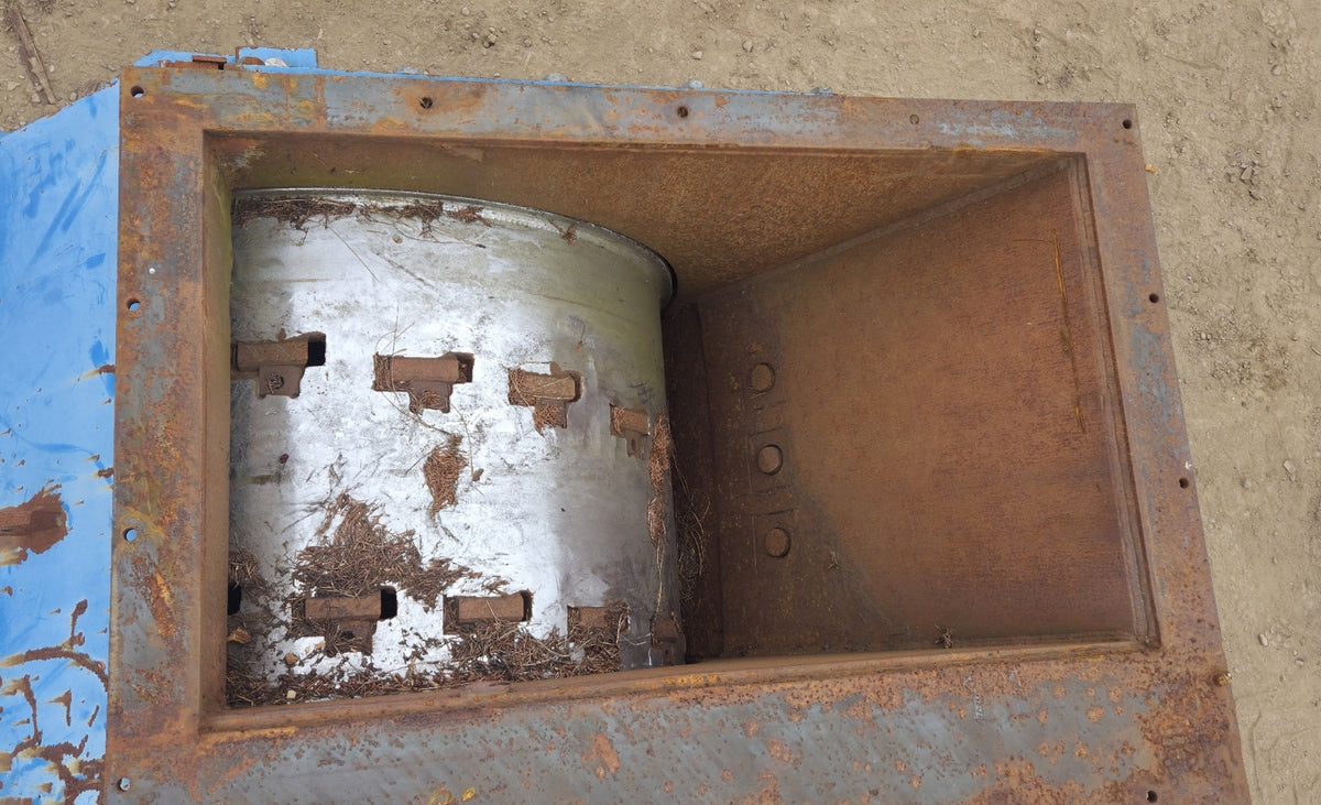 Heavy-Duty Industrial Wood Hog Bark Grinder with Hydraulic Feed Hopper