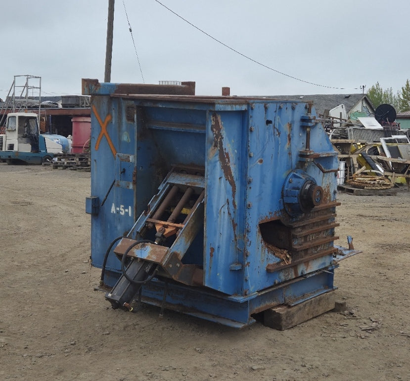Heavy-Duty Industrial Wood Hog Bark Grinder with Hydraulic Feed Hopper