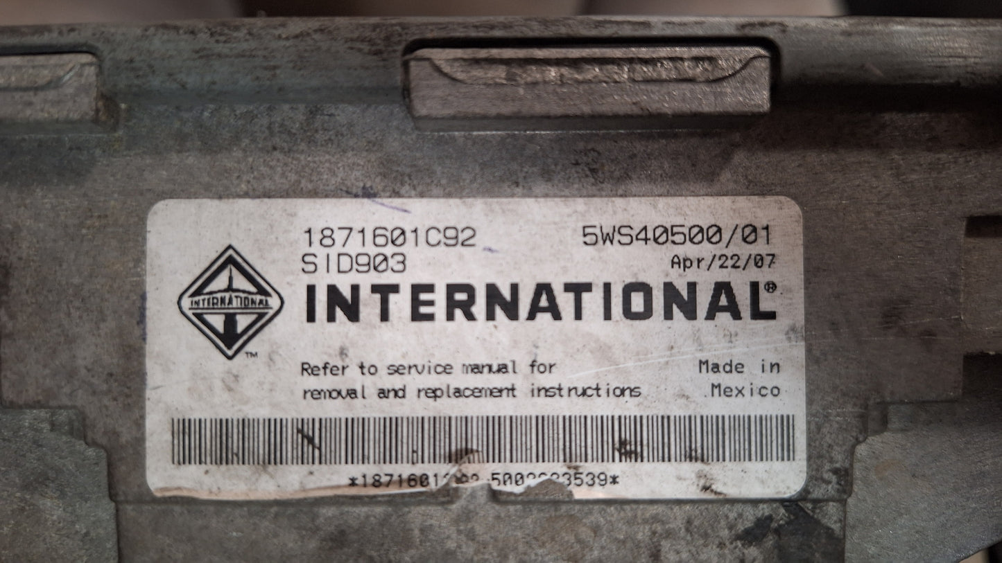 International 1871601C92 Engine Computer