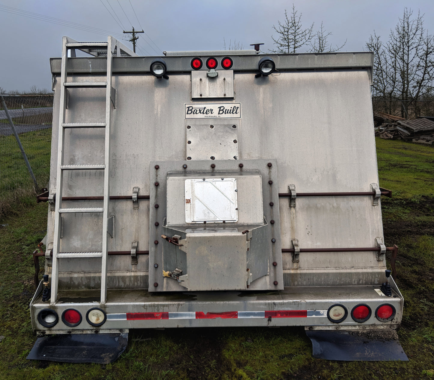 2007 baxter built fracking trailer